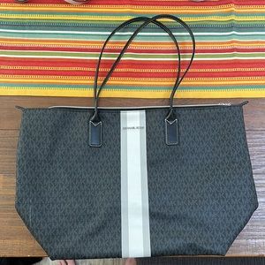 Large tote bag